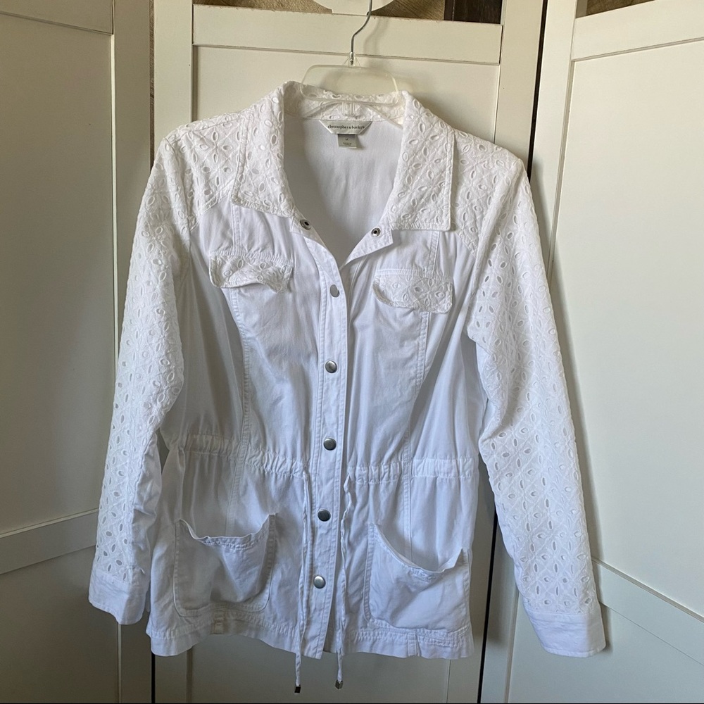 christopher & banks white medium snap buttons.
